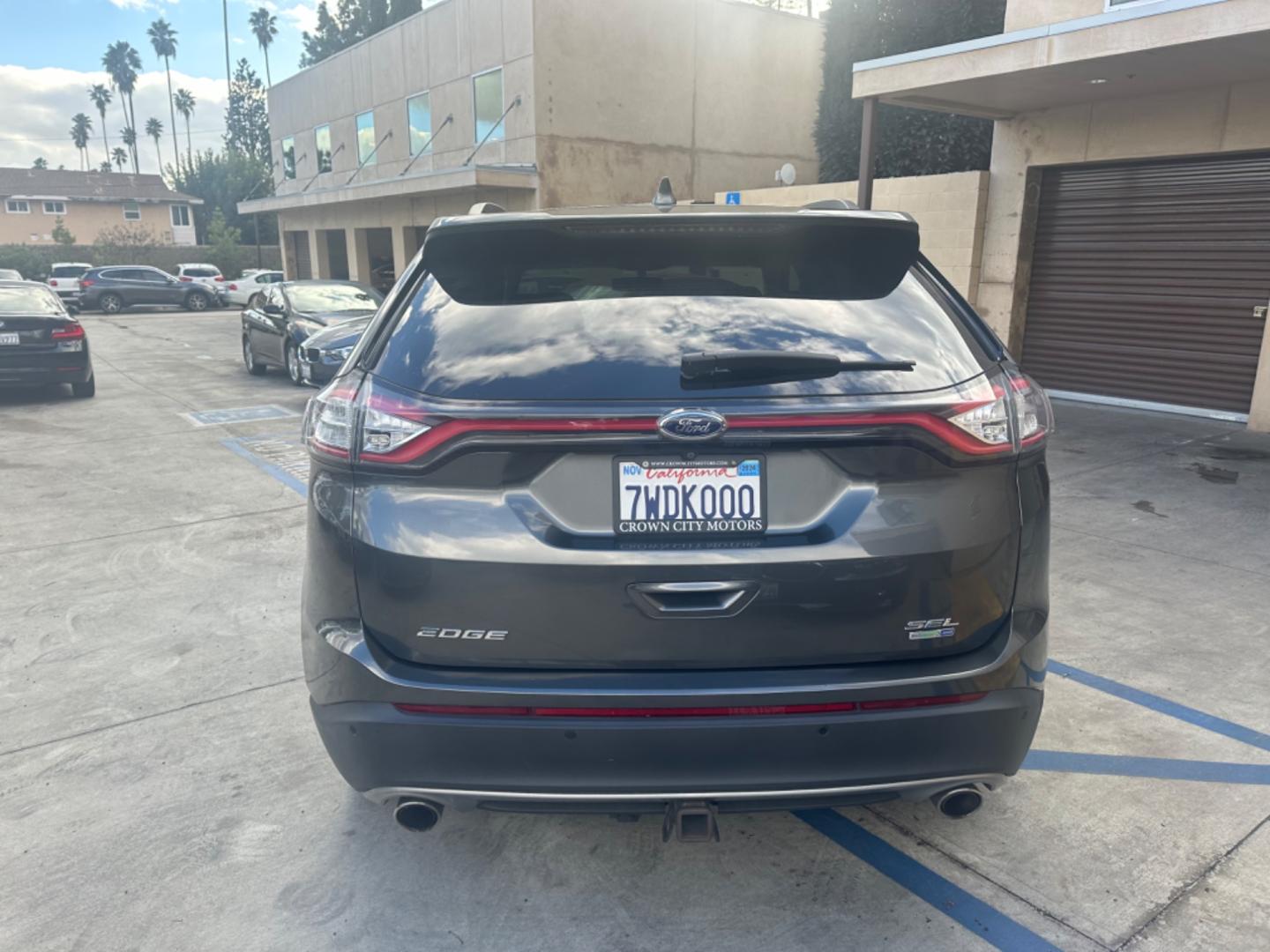 2016 Gray /Black Ford Edge SEL AWD (2FMPK4J93GB) with an 2.0L L4 DOHC 16V engine, 6A transmission, located at 30 S. Berkeley Avenue, Pasadena, CA, 91107, (626) 248-7567, 34.145447, -118.109398 - Low Miles! - Photo#3